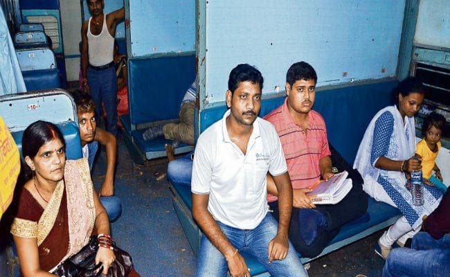 यह कैसी रेल, सुरक्षा के इंतजाम फेल