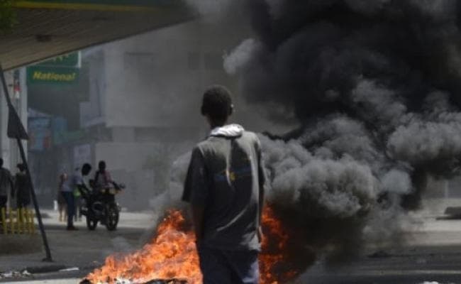 हैती : भ्रष्टाचार विरोधी प्रदर्शनकारियों ने तेल फंड घोटाले की जांच की मांग की