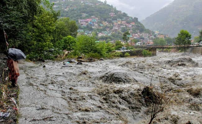 जम्मू-कश्मीर, हिमाचल और हरियाणा में भारी बारिश, 8 की मौत