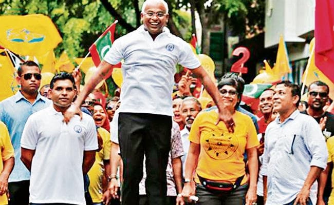 मालदीव में बहाल हुआ लोकतंत्र, भारत को संबंधों में मजबूती की आस