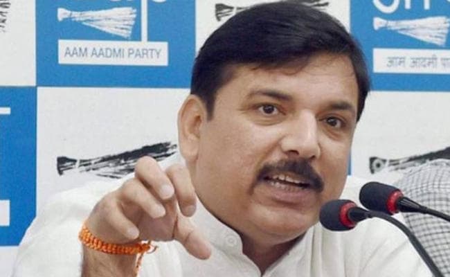 भारत माता और देश के जवानों को मोदी सरकार ने धोखा दिया : AAP