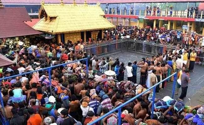 Sabarimala Verdict : केरल सरकार ने फैसले को ऐतिहासिक, तो पुजारी ने निराशाजनक बताया