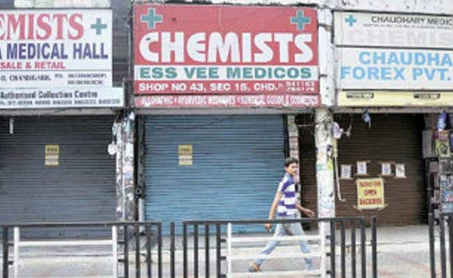 दवा दुकानें रहीं बंद, पर्ची लेकर भटकते रहे मरीज, बंद में सात करोड़ का कारोबार प्रभावित, बिहार में 40 हजार दवा दुकानों पर ताला