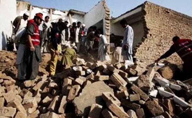 पाकिस्तान में बाल प्राथमिक विद्यालय को आतंकवादियों ने उड़ाया