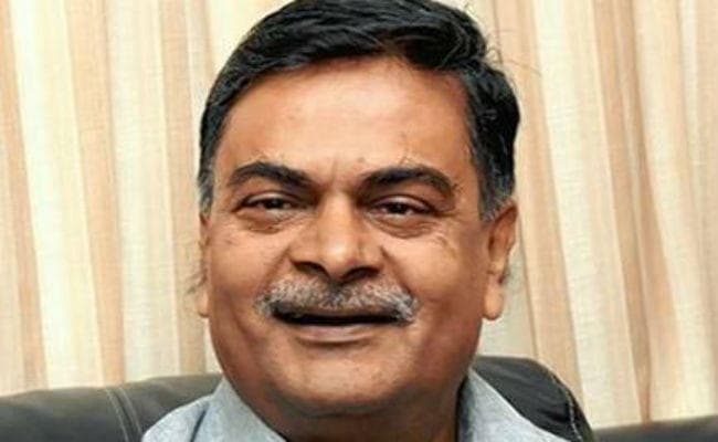 पावर मिनिस्टर आरके सिंह ने कहा, सड़कों पर लगायी गयी एक करोड़ LED लाइट, सालाना होगी 6.71 अरब यूनिट बिजली की बचत