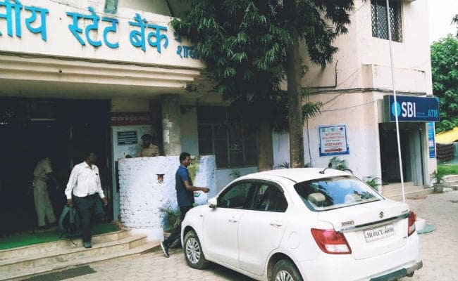 गुमला के कल्याण विभाग में क्लोन चेक से निकासी पर 9 करोड़ रुपये का घपला, प्राथमिकी दर्ज