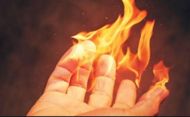 मेरठ में दामाद को घर बुलाकर जला कर मार डाला