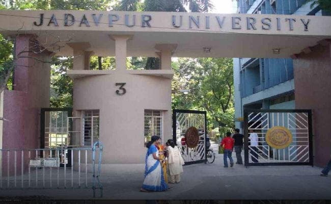 जादवपुर यूनिवर्सिटी के पूर्व छात्रों के साथ आज बैठक करेंगे राज्यपाल