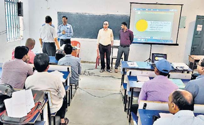 विधानसभा चुनाव : चुनाव में नकदी व शराब की आवाजाही पर की जायेगी सख्त कार्रवाई : आयोग