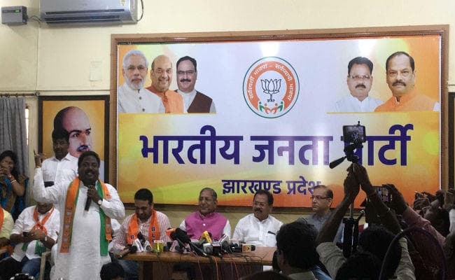 मोदी के मुरीद हैं जेएमएम के बागी विधायक: बीजेपी के हुए जेपी, कहा- अब हम ठगबंधन को सिखायेंगे सबक