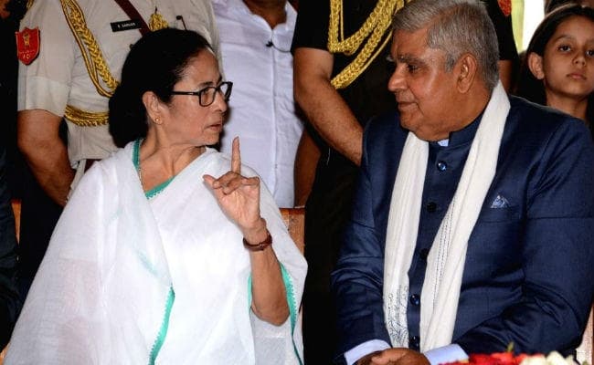 ममता राज्यपाल को लगायेंगी ‘भाई फोटा’