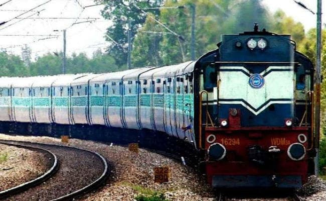 30 अक्तूबर को चलेगी छठ पूजा स्पेशल ट्रेन, आज लगाये जायेंगे अतिरिक्त कोच