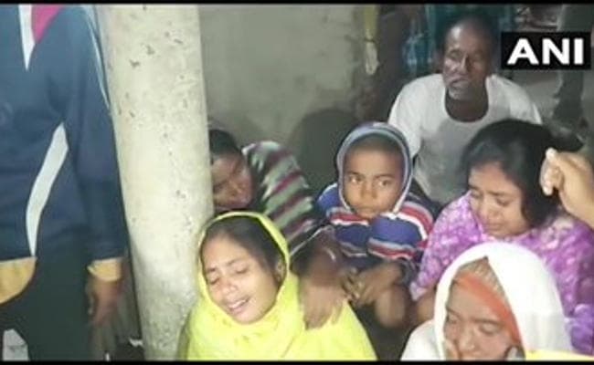 जम्मू-कश्मीर में मारे गये पश्चिम बंगाल के पांच मजदूरों के गांव में मची चीख-पुकार, ममता ने कही ये बात