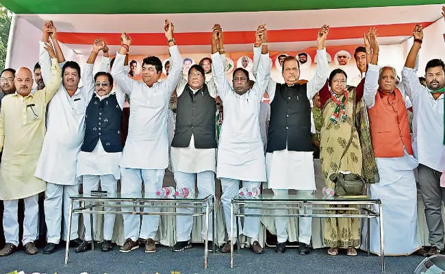 झारखंड विधानसभा चुनाव 2019 : जन आक्रोश रैली में कांग्रेस ने भाजपा को उखाड़ फेंकने का लिया संकल्प