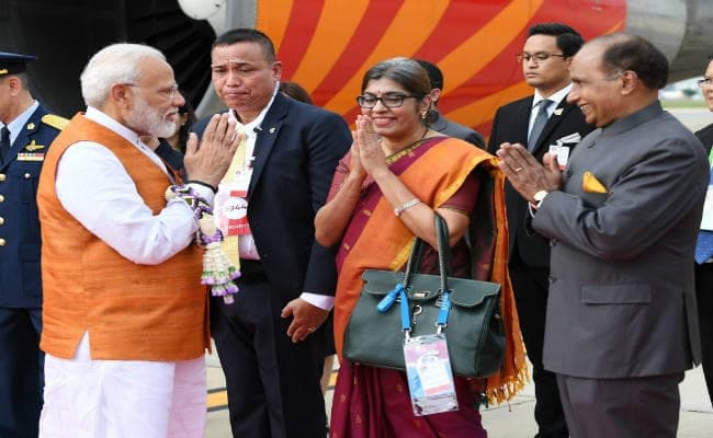 बैंकॉक पहुंचे पीएम मोदी, RCEP समझौते पर रहेगा जोर, आज भारतीय समुदाय को करेंगे संबोधित