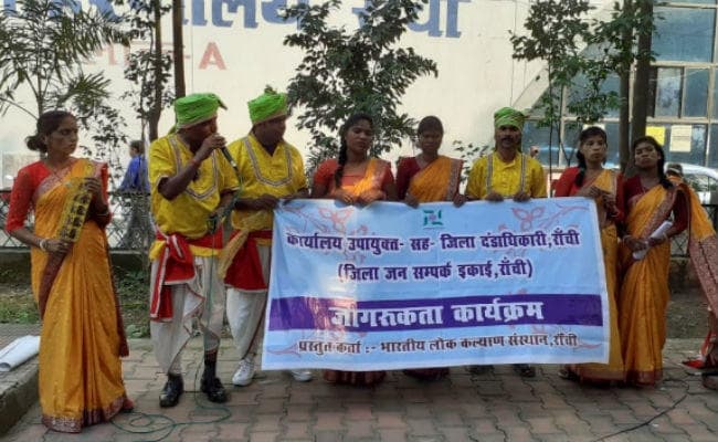 रांची : नुक्कड़ नाटक के माध्यम से लोगों को किया गया मताधिकार के प्रति जागरूक