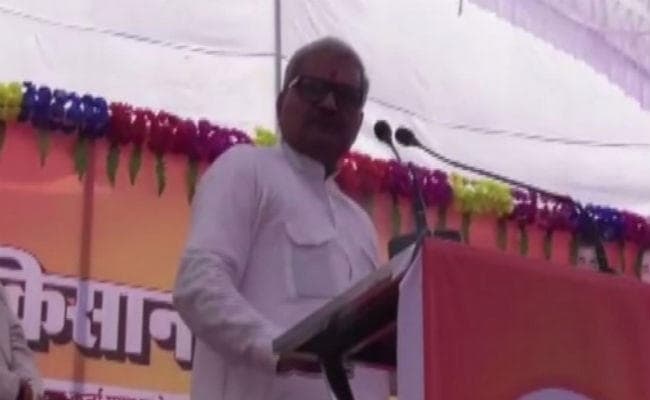 मध्य प्रदेश: सांसद के बिगड़े बोल, कहा- किसानों से कर्जा वसूलने आए पुलिसवालों का हाथ तोड़ देंगे