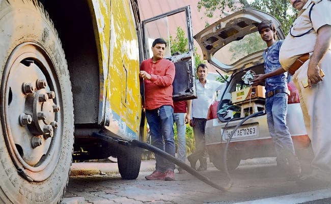 पटना की सड़कों पर दौड़ रहे 15 वर्ष पुराने 25000 व्यावसायिक वाहन