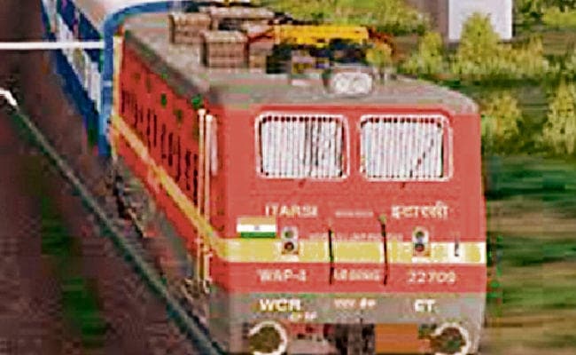 कोहरे से 19 जोड़ी ट्रेनें सप्ताह में एक से चार दिन रहेंगी रद्द, छह जोड़ी ट्रेनें पूरी तरह से रद्द