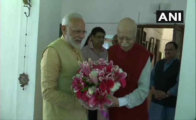 92 का हुए लाल कृष्ण आडवाणी, PM मोदी, शाह और नड्डा ने घर पहुंच कर दी जन्मदिन की बधाई