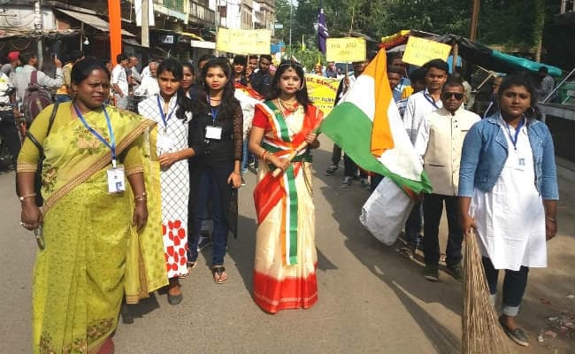 छात्र-छात्राओं के अंदर छुपे हुनर को तरासने का महोत्सव है युवा महोत्सव : कुलपति