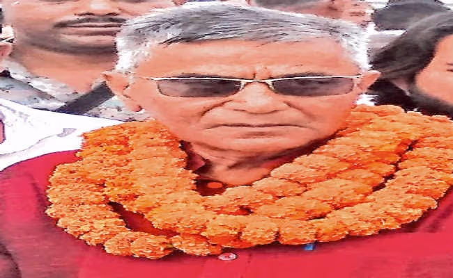 विधायक का सफरनामा : एक अकेला, पर तीन बार बदली पार्टी