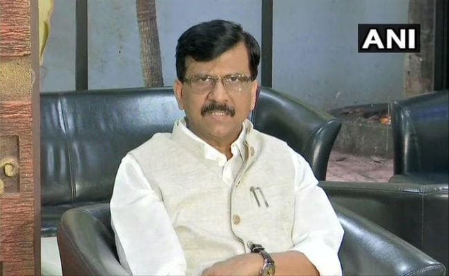 सीने में दर्द की शिकायत के बाद शिवसेना नेता संजय राउत अस्पताल में भर्ती