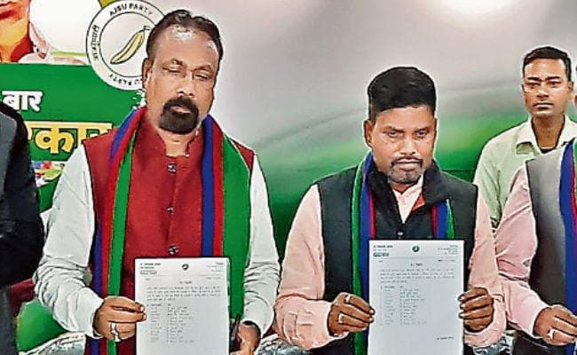 झारखंड विधानसभा चुनाव 2019 : एनडीए में दरार, गिलुवा के सामने आजसू का प्रत्याशी, भाजपा बोली-हम भी सिल्ली पर सोचेंगे