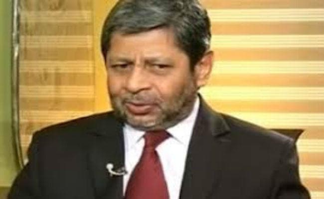 महाराष्ट्र में राष्ट्रपति शासन लगाये जाने को लेकर एकमत नहीं कानून के जानकार, जानिये किसने क्या कहा...?