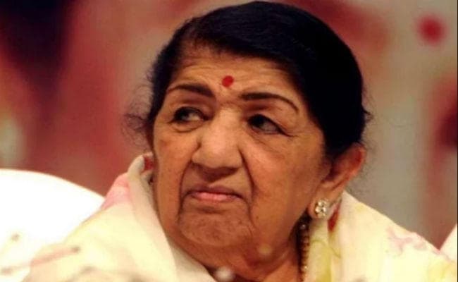 लता मंगेशकर के स्वास्थ्य में सुधार