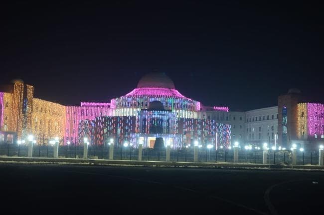 झारखंड के 19वें स्थापना दिवस पर रोशनी में नहायी नयी विधानसभा