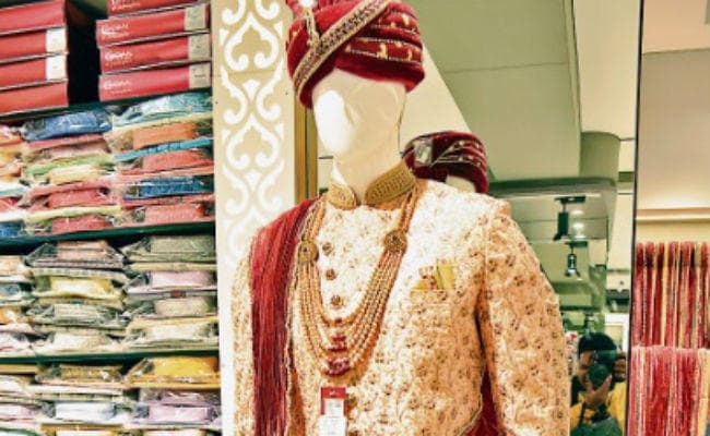 शादी का सीजन : दूल्हा-दुल्हन को देख लोग कहेंगे!!!