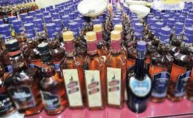 झारखंड से सटे बिहार के इलाकों में अवैध शराब की तस्करी बड़े पैमाने पर, तरह-तरह के हथकंडे अपनाते हैं तस्कर