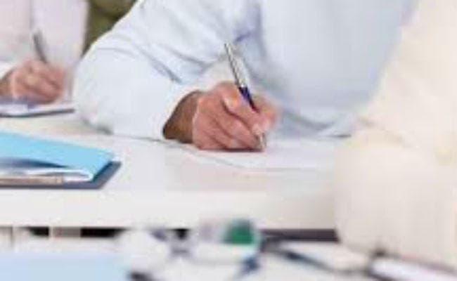 अंग्रेजी के पैसेज में फंस गये कैट के परीक्षार्थी, हर गलत आंसर पर कटेगा एक अंक