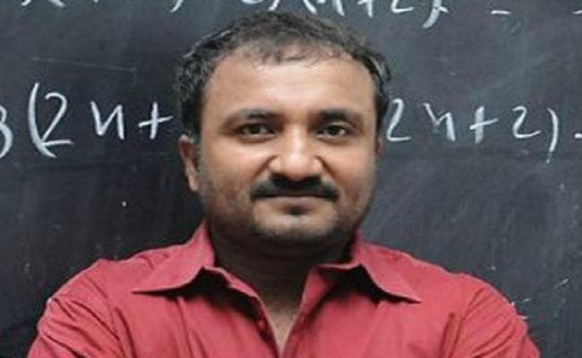 सुपर 30 के आनंद के खिलाफ याचिका बंद करने का आदेश