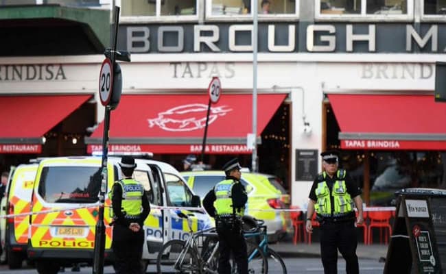 लंदन ब्रिज पर 2 साल बाद फिर आतंकी हमला, दो लोगों की मौत, पाकिस्तानी मूल के आतंकी को पुलिस ने मार गिराया
