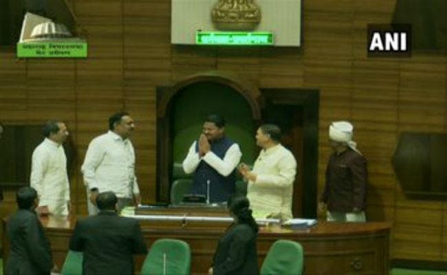 महाराष्ट्र: निर्विरोध स्पीकर चुने गये नाना पटोले, फडणवीस को विपक्ष के नेता का दर्जा