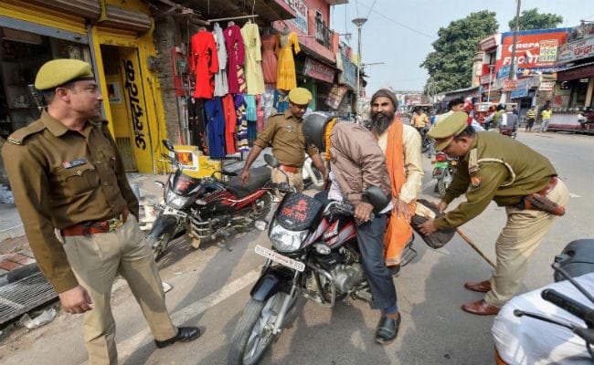 बाबरी विध्वंस की बरसी के मद्देनजर अयोध्या में सुरक्षा कड़ी