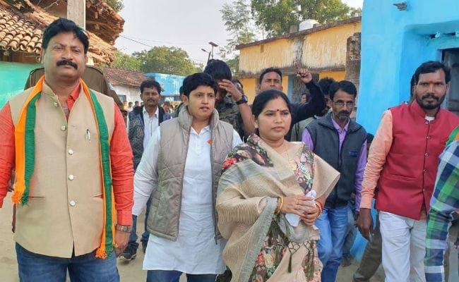 मैं टिकट के लिए नहीं पार्टी के लिए कार्य करती हूं : मीरा मुंडा