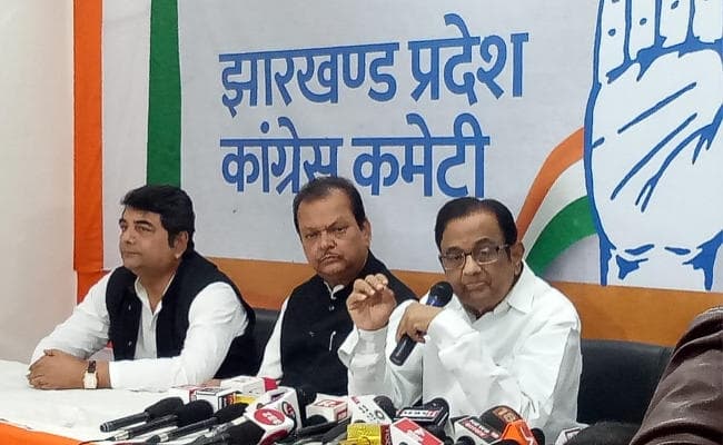 Ranchi में बोले चिदंबरम : नरेंद्र मोदी और झारखंड की रघुवर दास सरकार देश की सबसे निकम्मी सरकारें