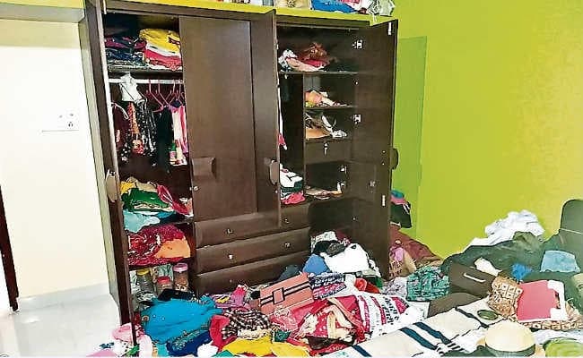 नकद समेत 80 लाख के जेवर की चोरी, गुल्लक तक ले गये