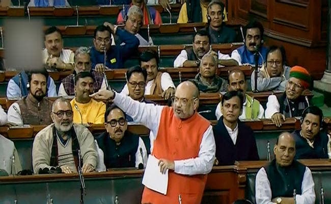 नागरिकता विधेयक : विपक्ष को शाह का जवाब - यह बिल करोड़ों शरणार्थियों को यातनापूर्ण जीवन से दिलायेगी मुक्ति
