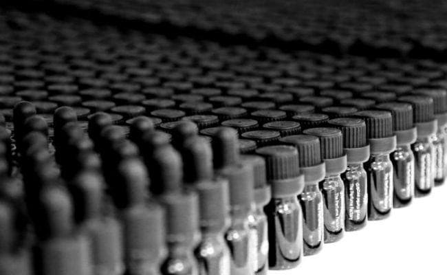 हावड़ा में नकली परफ्यूम बनानेवाले कारखाने का हुआ भंडाफोड़