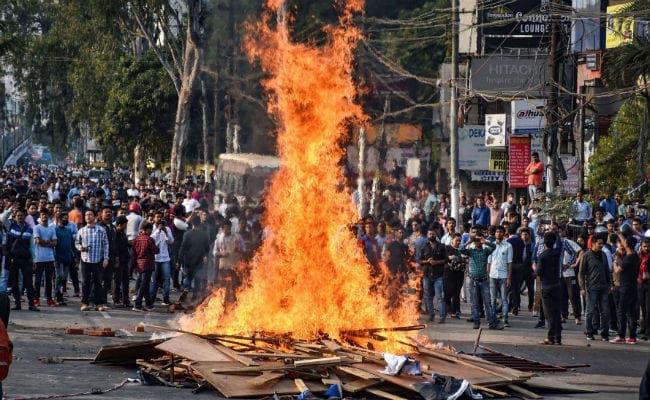 नागरिकता संशोधन विधेयक संसद में पारित, गुवाहाटी में कर्फ्यू; त्रिपुरा में सेना बुलायी गयी