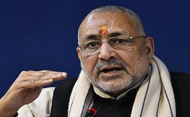 नागरिकता संशोधन कानून का विरोध : गिरिराज सिंह ने कहा, कांग्रेस के इशारे पर हो रहा है प्रदर्शन