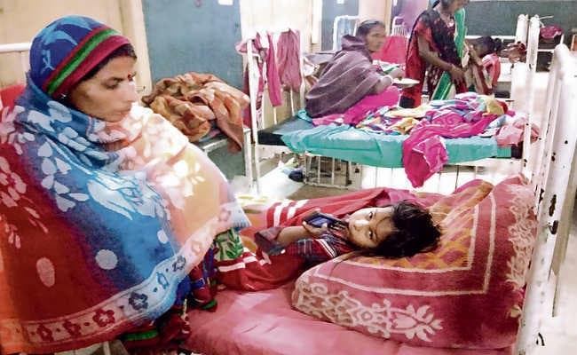 चादर मांगने पर सिस्टर बोलती है कि कभी-कभी अपनी भी यूज किया करो