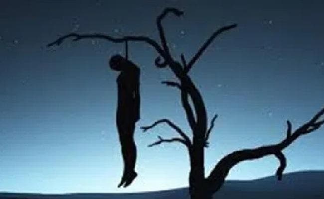 पेड़ से लटका मिला 13 वर्षीय सुमन का शव, पिता ने जतायी हत्या की आशंका