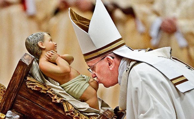 दान एवं विनम्रता ही यीशु के जन्मोत्सव का संदेश