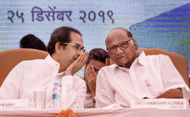 उद्धव ने कहा- पवार ने सिखाया कि कम विधायक होने के बावजूद कैसे बनायी जाती है सरकार