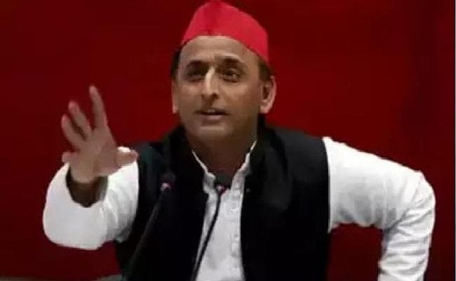 हिन्दू- मुस्लिम एकता से डरी हुई है भाजपा सरकार : अखिलेश